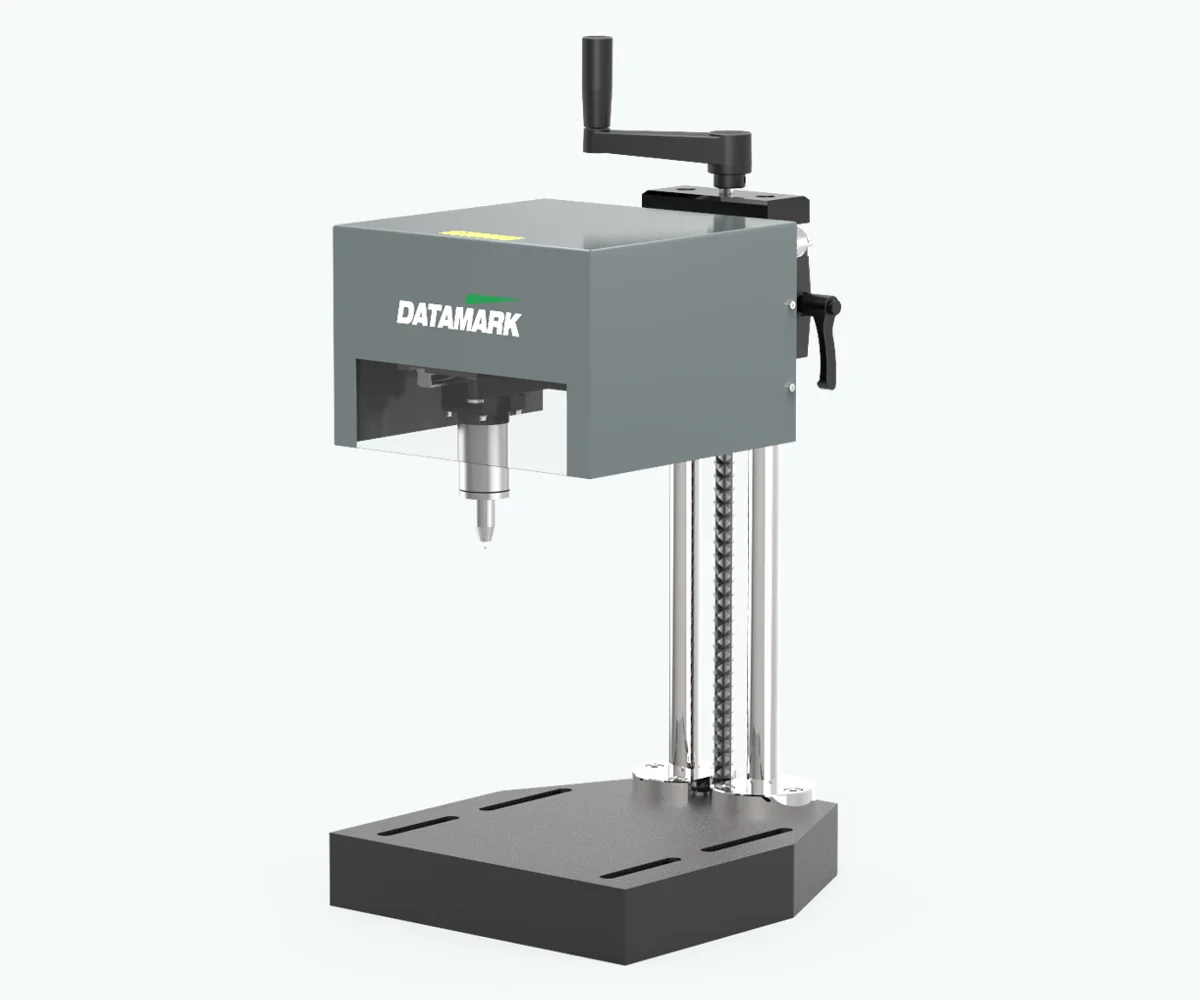 Marking machine for industrial parts and nameplates identification